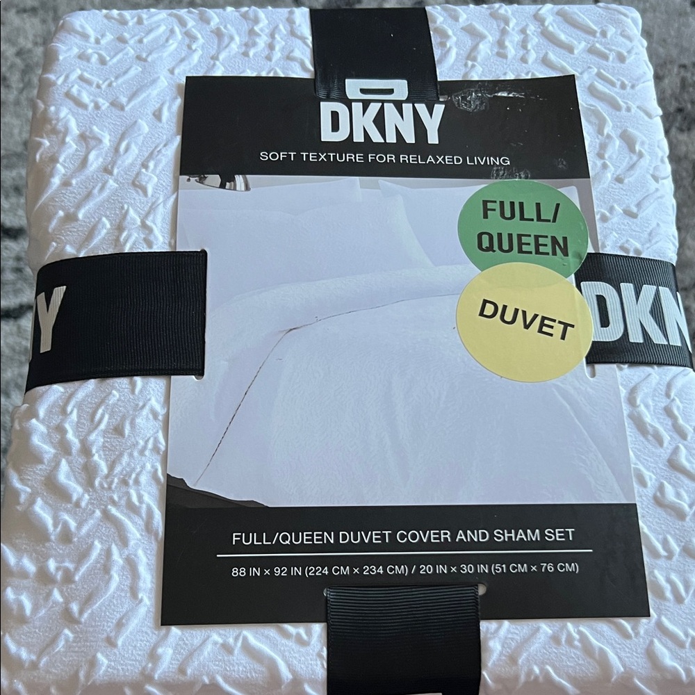 DKNY White Duvet Cover Set